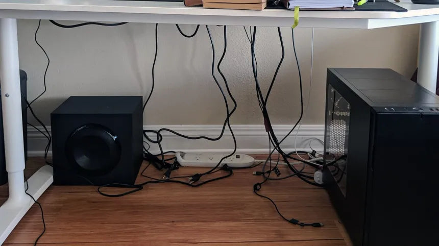 Mastering Cable Management: Simple Tips for a Tidy Setup